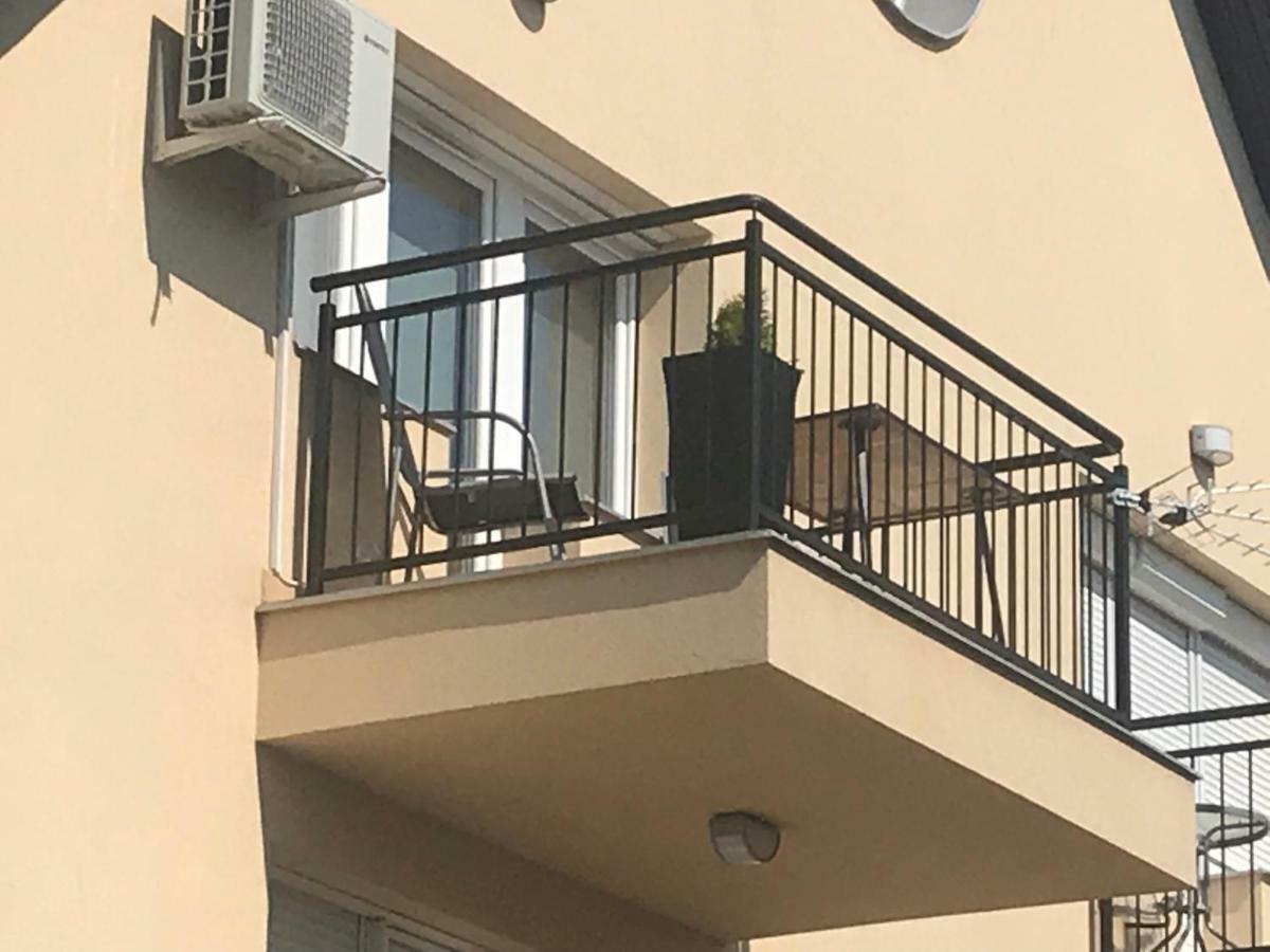 Tommy Apartman 2.0 Hajdúszoboszló Exteriör bild